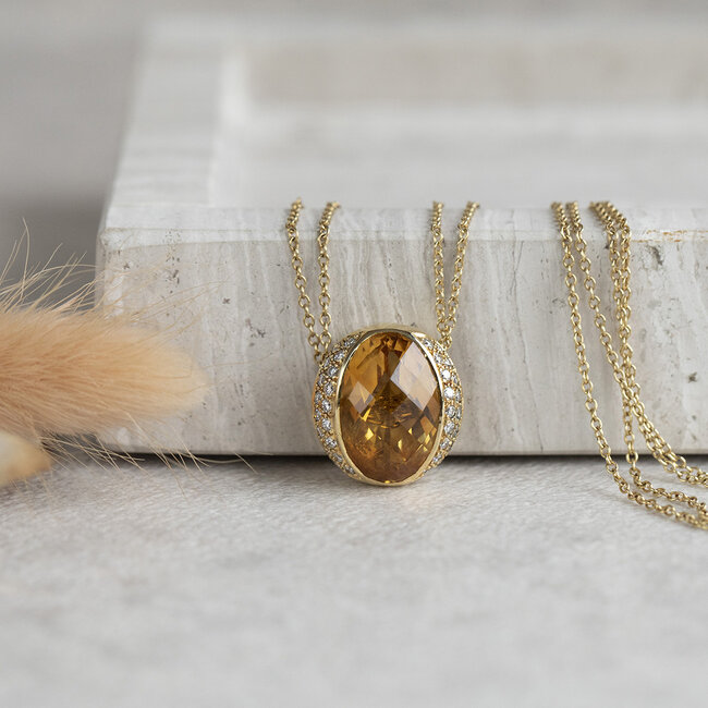 Gouden collier met citrien en diamant hanger 18 karaat