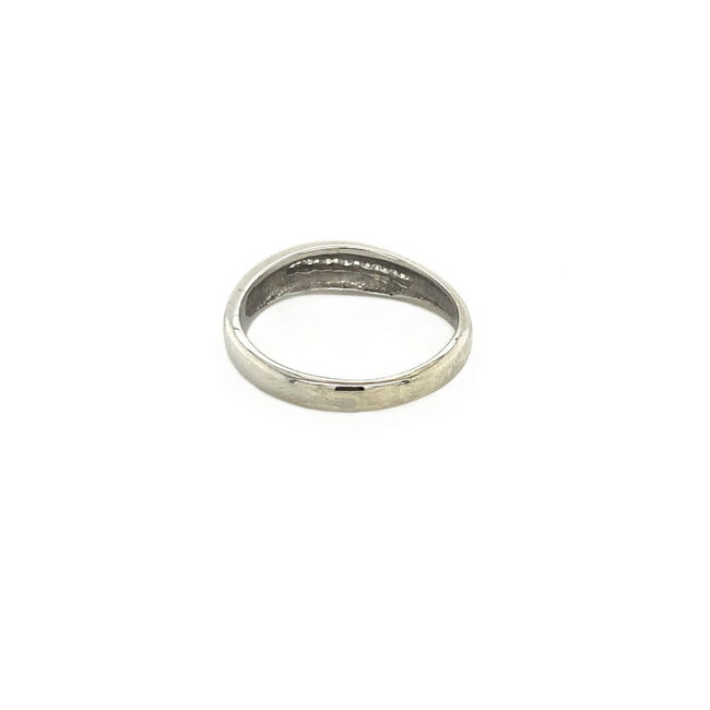 Witgouden ring met diamant 14 krt