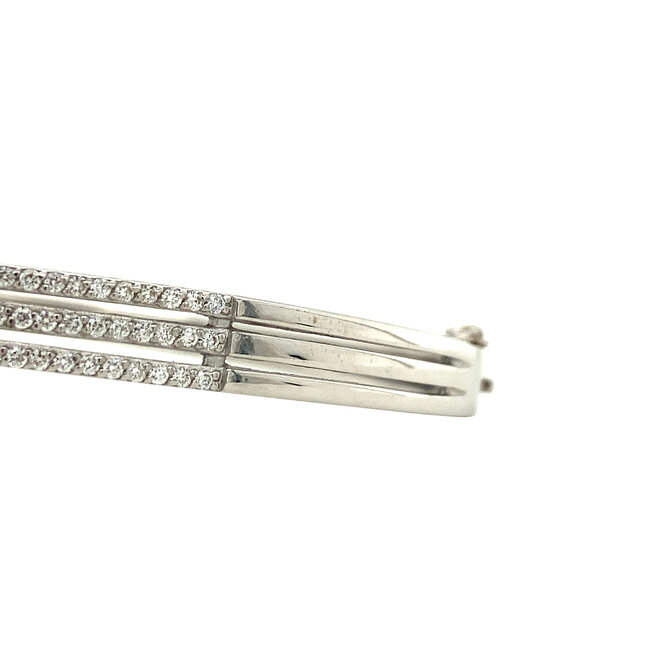Witgouden bangle met diamant 14 karaat