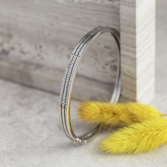 White gold bangle with diamond 14 kt