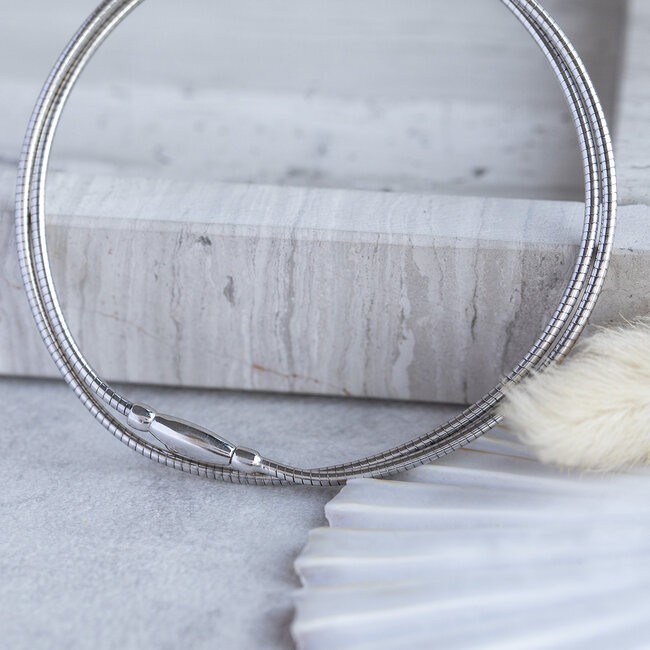 White gold bangle 42 cm 18 kt