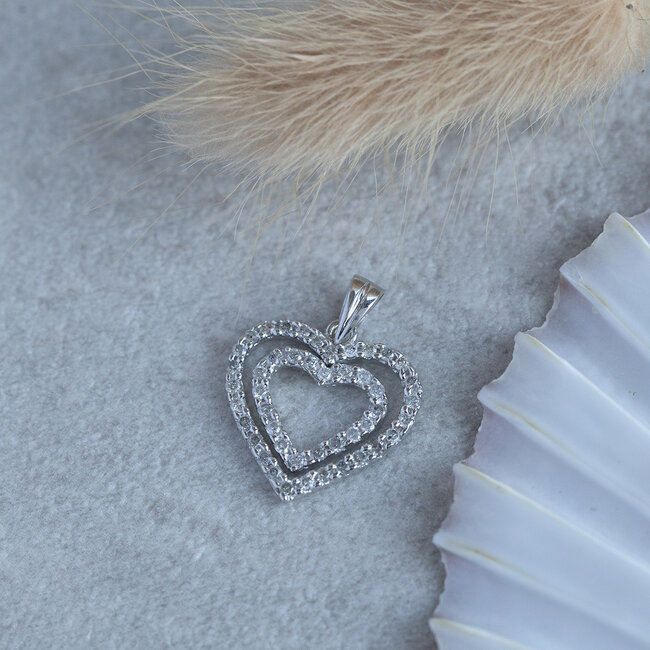 White gold heart pendant with diamond 18 kt