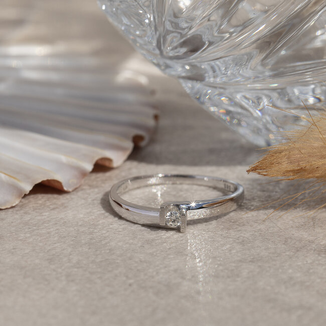 Witgouden slagring met diamant 14 krt* nieuw