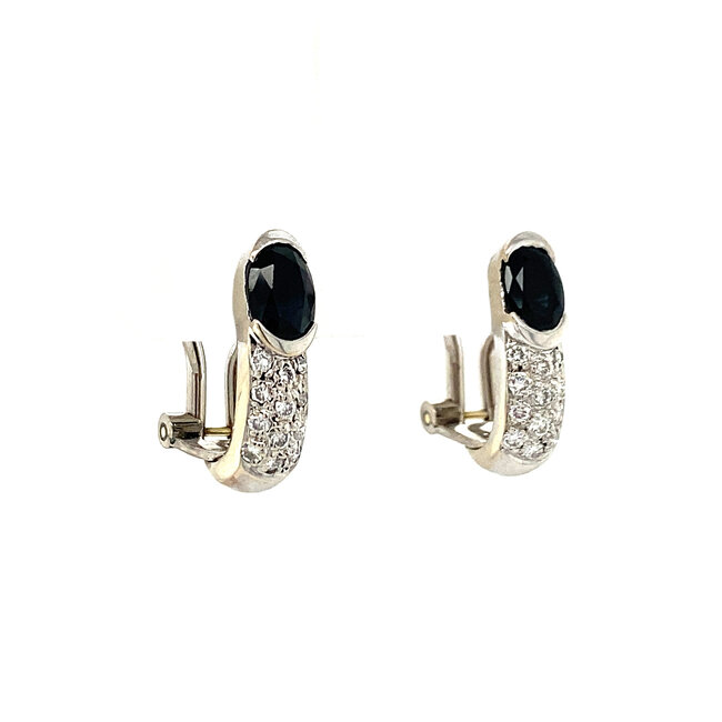 White gold ear clips with diamond and sapphire 14 kt
