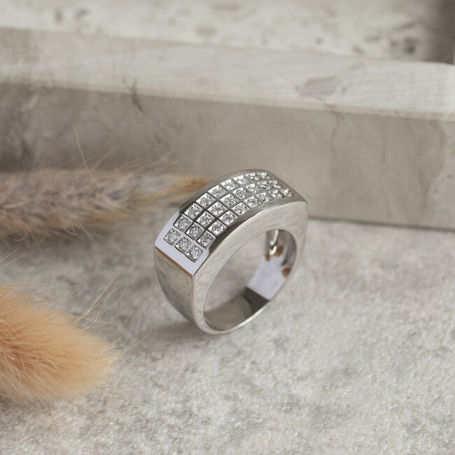 Witgouden Bigli ring met diamant 18 krt