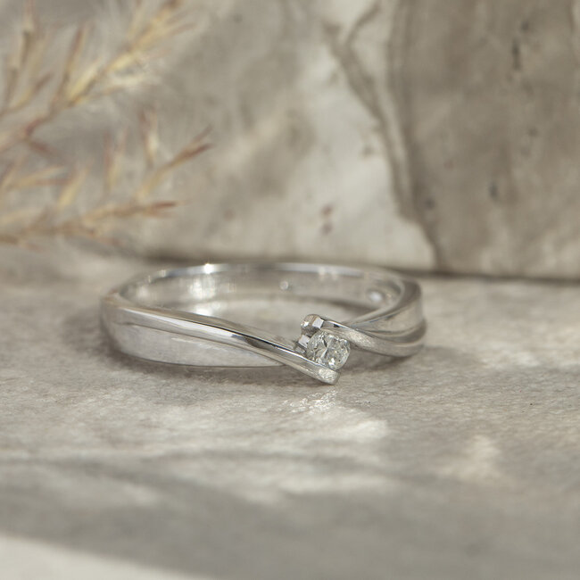 White gold slag ring with diamond 14 kt* new