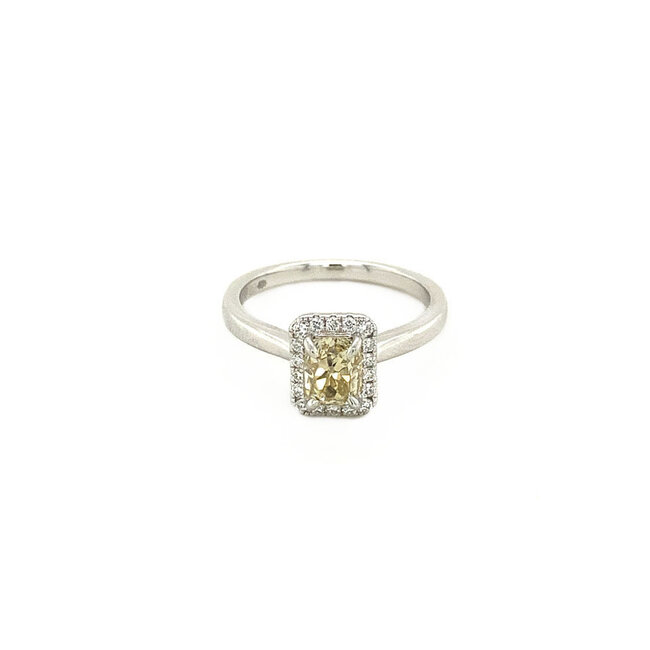 White gold ring with 1.11ct. diamond 14 kt *new