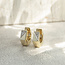 Gouden hexagon klapcreolen met diamant 14 krt