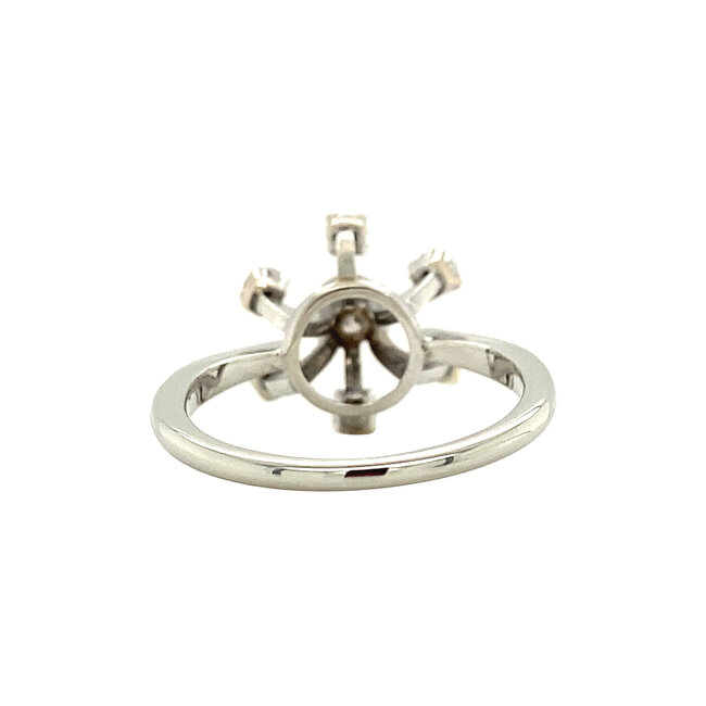 White gold entourage ring with diamond 14 kt