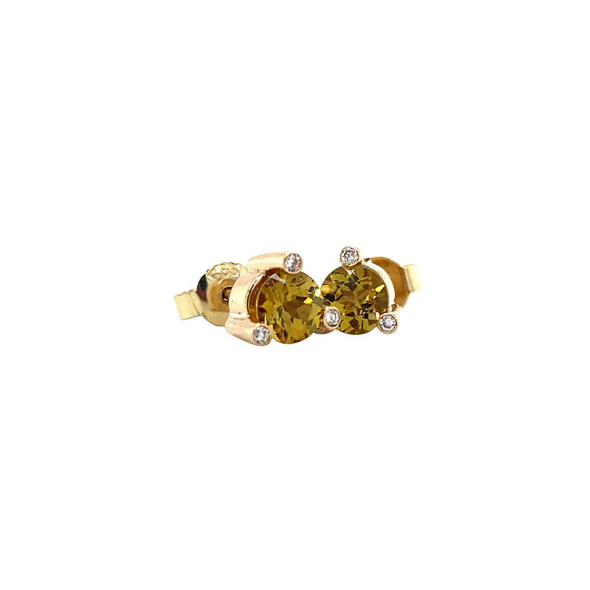 Gouden oorstekers met chrysoberyl en zirkonia 14 krt