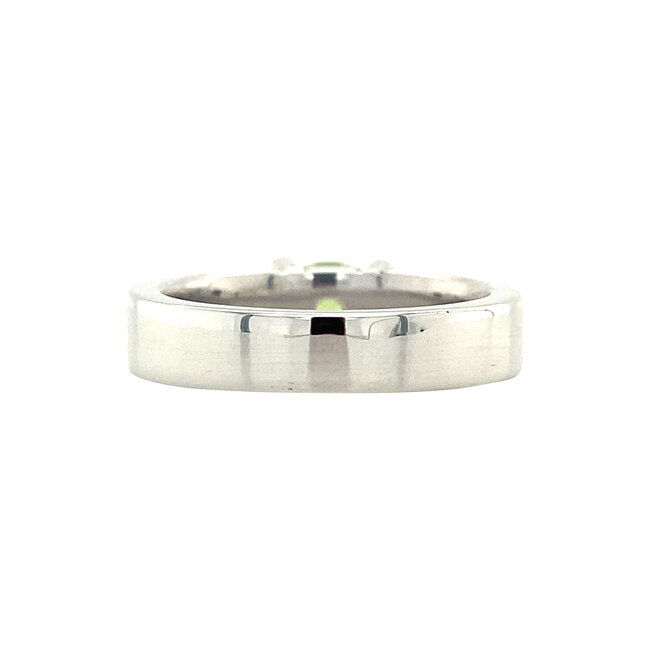 Weißgoldener Ring mit Peridot und Diamant 14 Karat