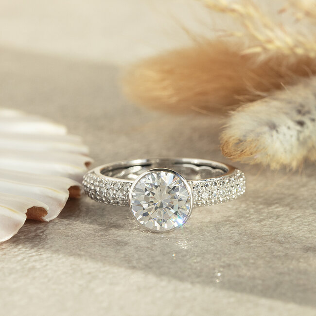 Weißgoldener Ring mit Zirkonia von Blush 14 kt