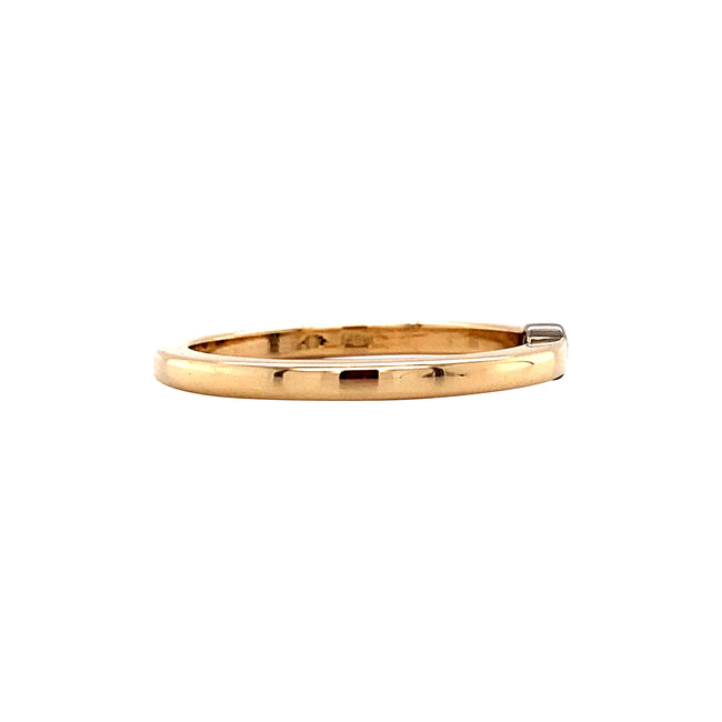 Gold ring with diamond 14 karat