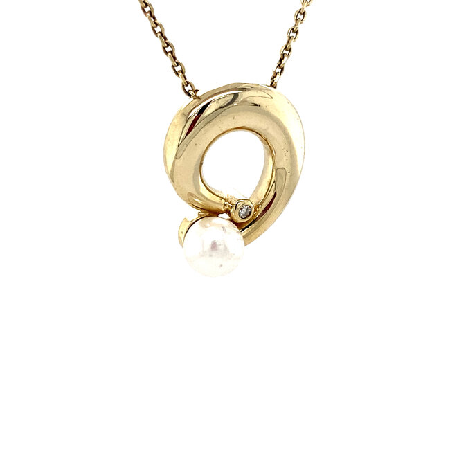 Gold pendant with pearl and diamond 14 kt