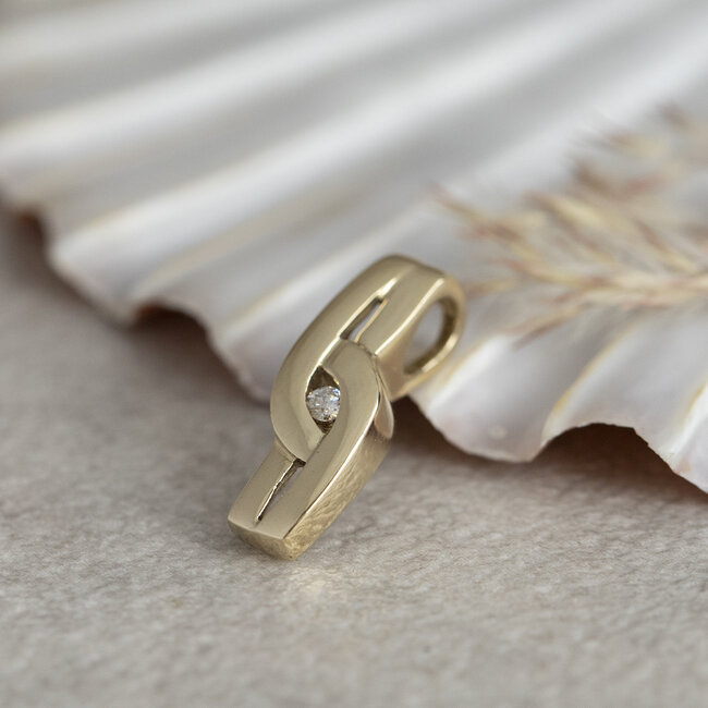 Gouden hanger met diamant van Jeunesse 14 krt