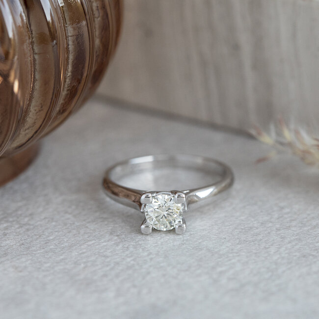 Witgouden solitair ring met diamant 0.50ct. 18 karaat