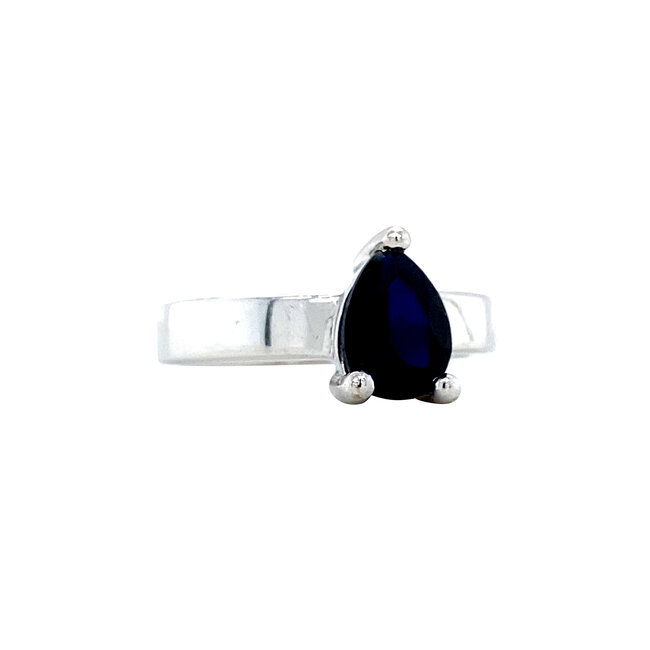 Witgouden ring met blauwe saffier 18 karaat
