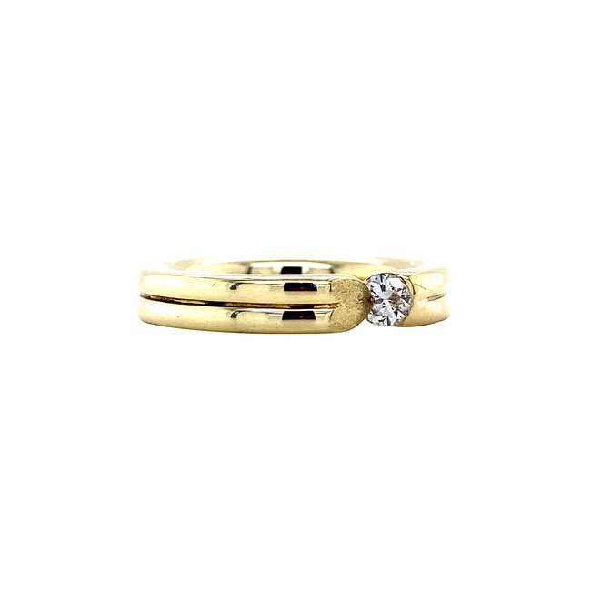 Goldener Ring mit Diamant 14 kt