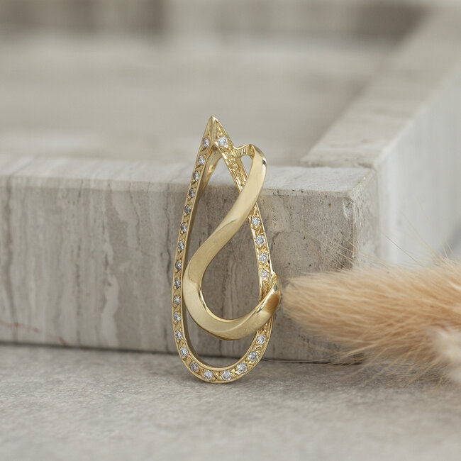 Gouden hanger met diamant 18 karaat