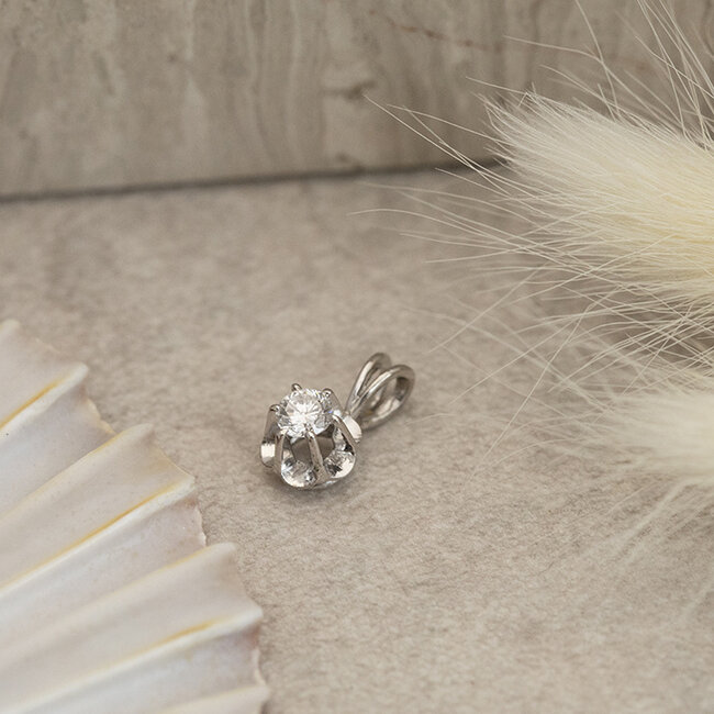 Witgouden solitair hanger met diamant 14 karaat