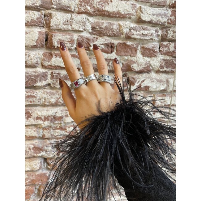 White gold ring with diamond and sapphire 18 karat