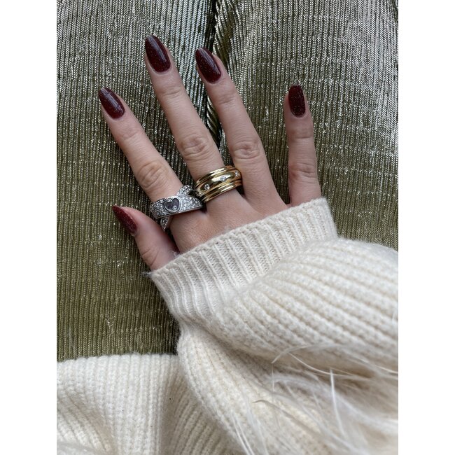 Weißgoldener Ring mit Diamant 18 Karat