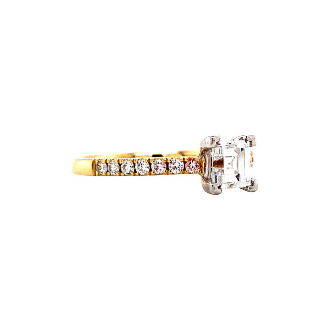 Gouden ring met prinses geslepen diamant 18 karaat* nieuw