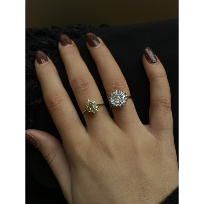 Witgouden ring met diamant 14 karaat