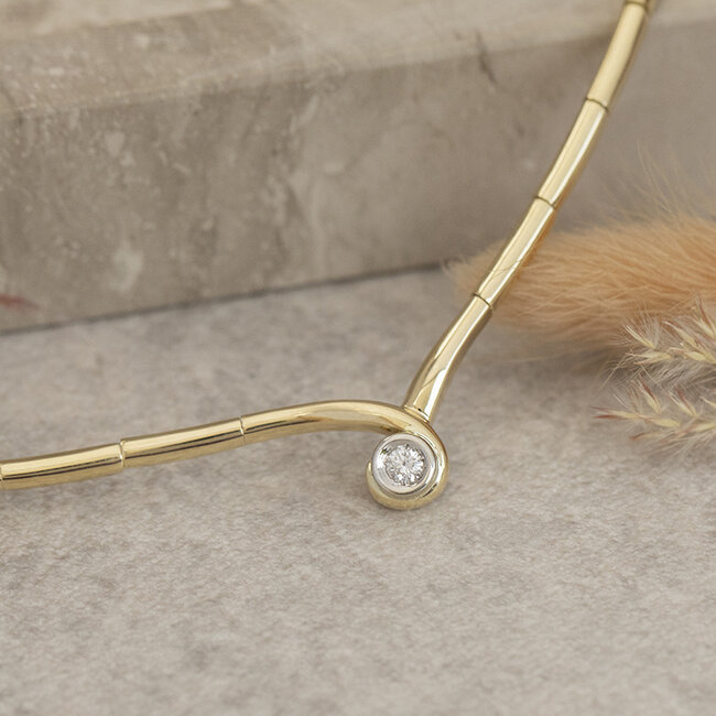Goldenes Choker mit Diamant 45 cm 14 Karat