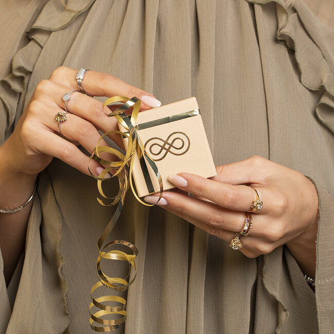 Witgouden pave ring met zirkonia 14 karaat