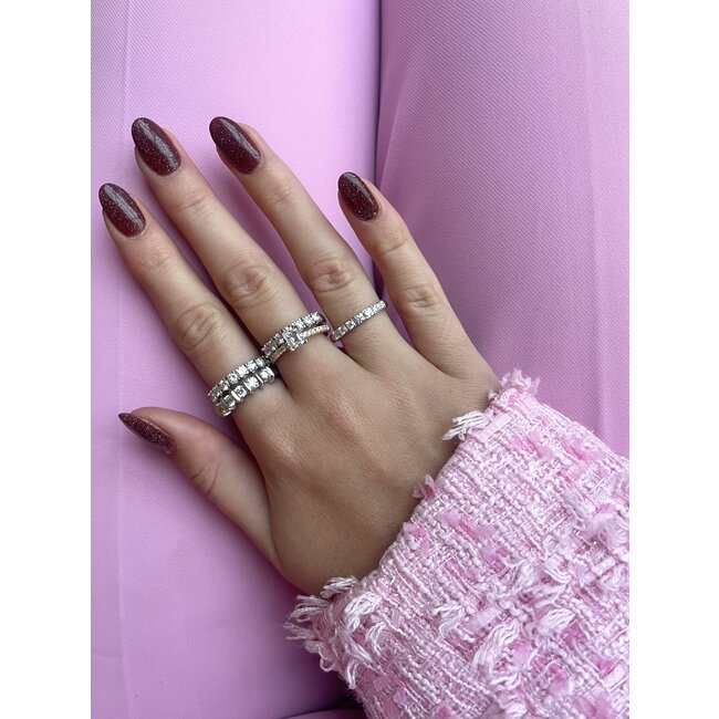 White-gold row ring with diamond 18 karat