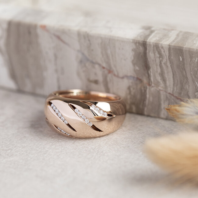 Rose gold ring with diamond 14 karat