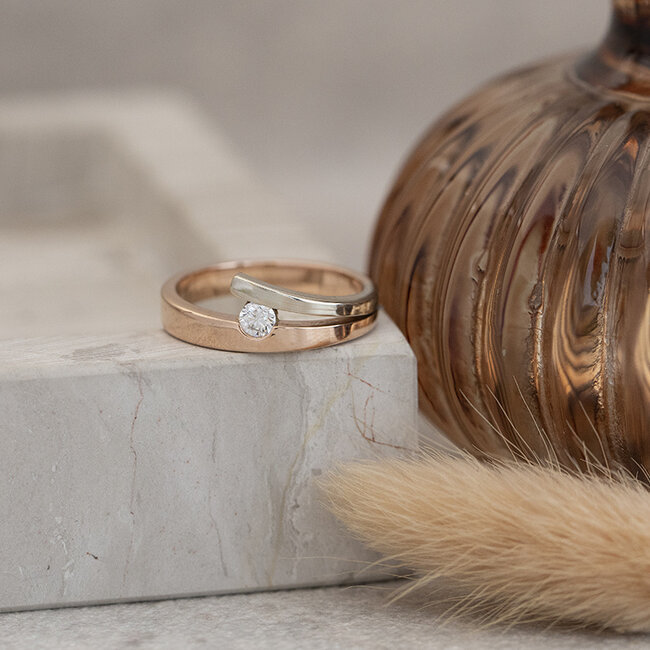 Rosegouden ring met diamant 18 karaat