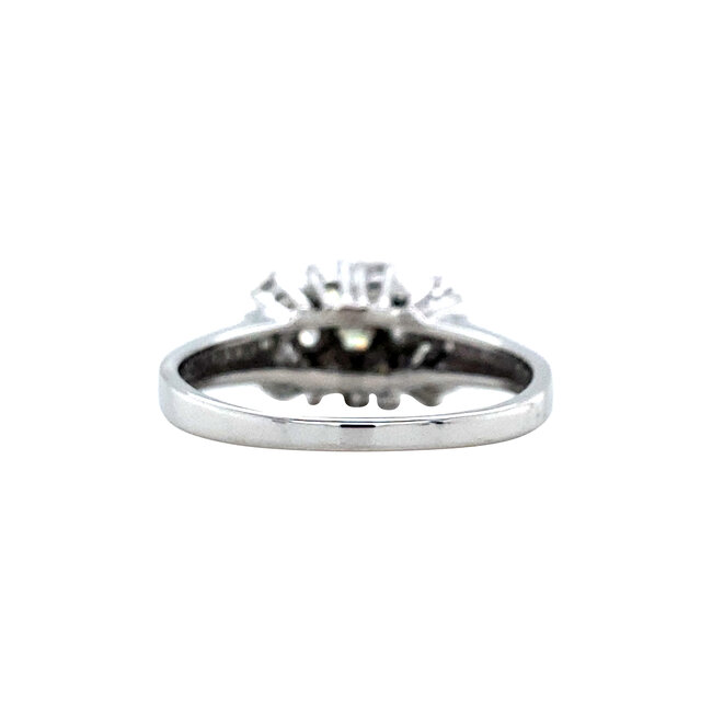 White gold ring with diamond 14 karat