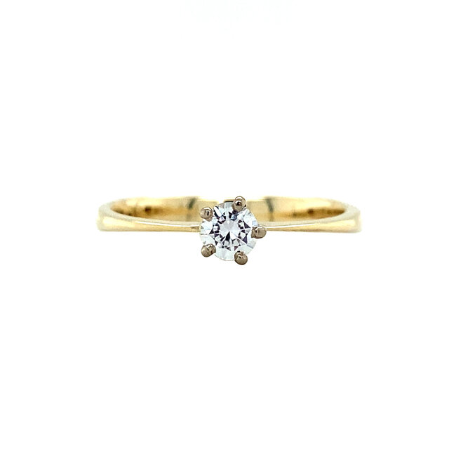Gold solitaire ring with zirconia 14 karat