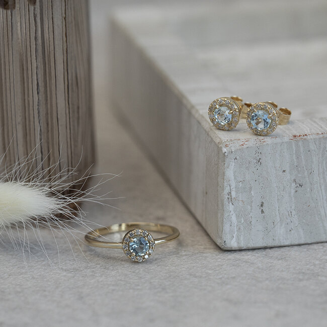 Gold entourage stud earrings with aquamarine and diamond 14 karat* New