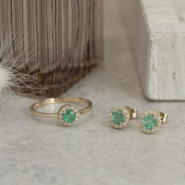 Gouden entourage ring met smaragd en diamant 14 karaat* Nieuw