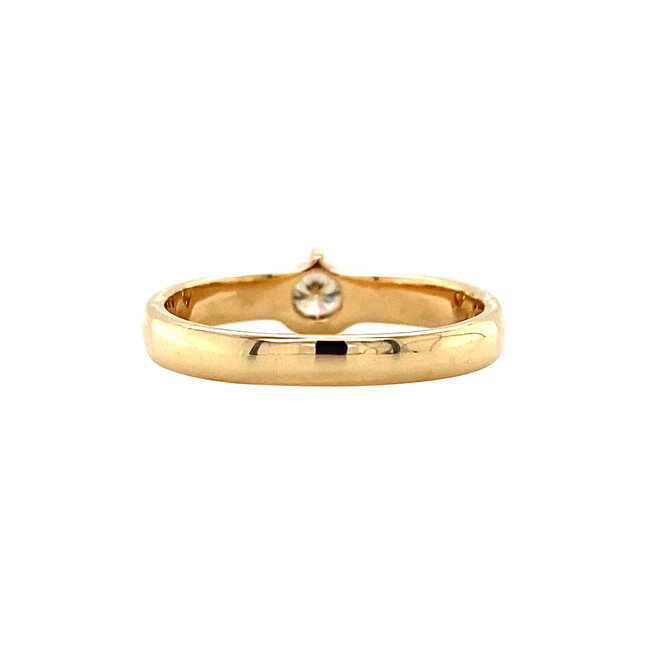 Gold ring with diamond 18 karat