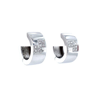 White gold hoop earrings with 18 carat diamonds