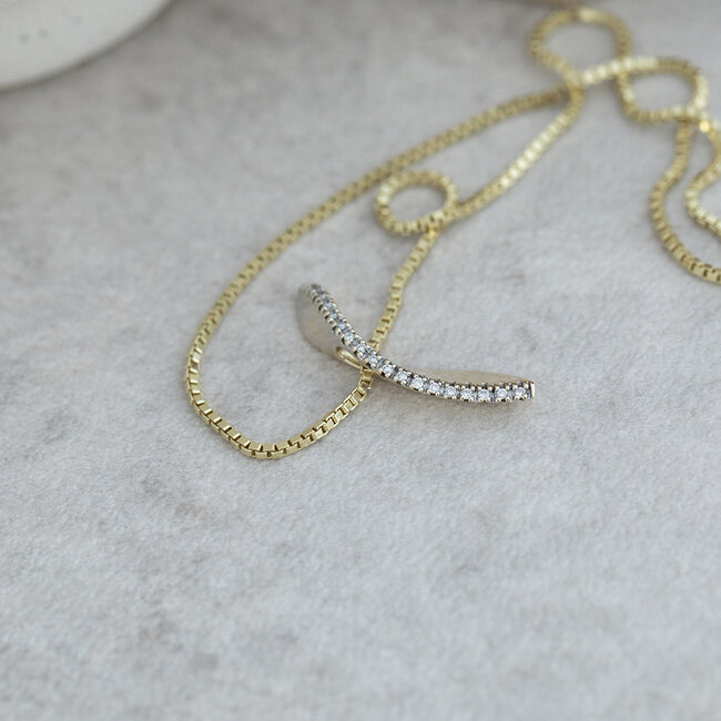 Gold pendant with diamond 14 karat