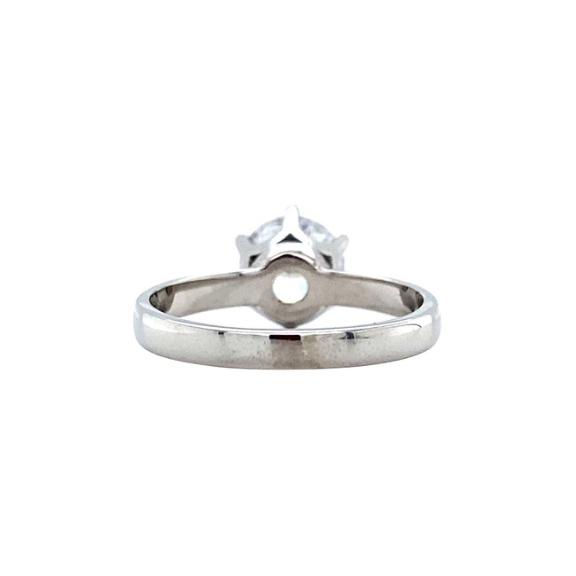 White gold solitaire ring with zirconia 14 karat