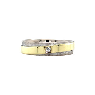 Bicolour gold wedding ring with 14 carat diamond