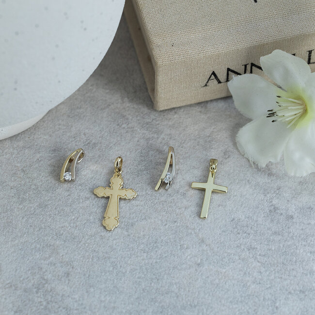 Gouden hanger met diamant van Desiree 14 karaat