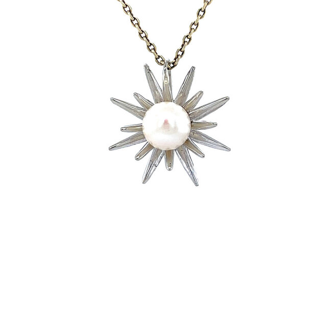 White gold pendant with pearl 14 karat
