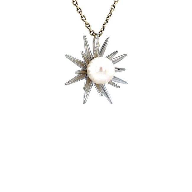 White gold pendant with pearl 14 karat