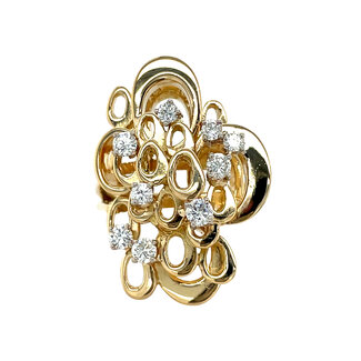 Gold ring with 18 carat diamond