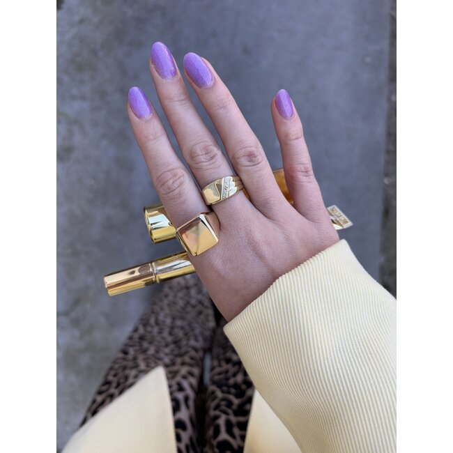 Tricolour gold signet ring 14 karat