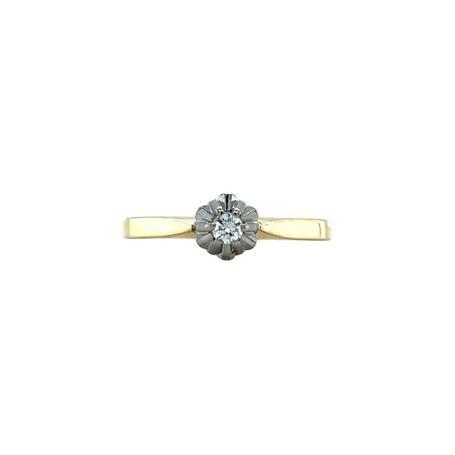 Gold solitaire ring with diamond 14 karat