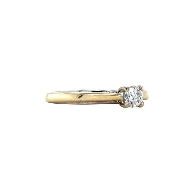 Gold solitaire ring with diamond 14 karat