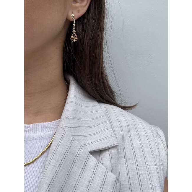 Gouden oorstekers met hanger 14 karaat